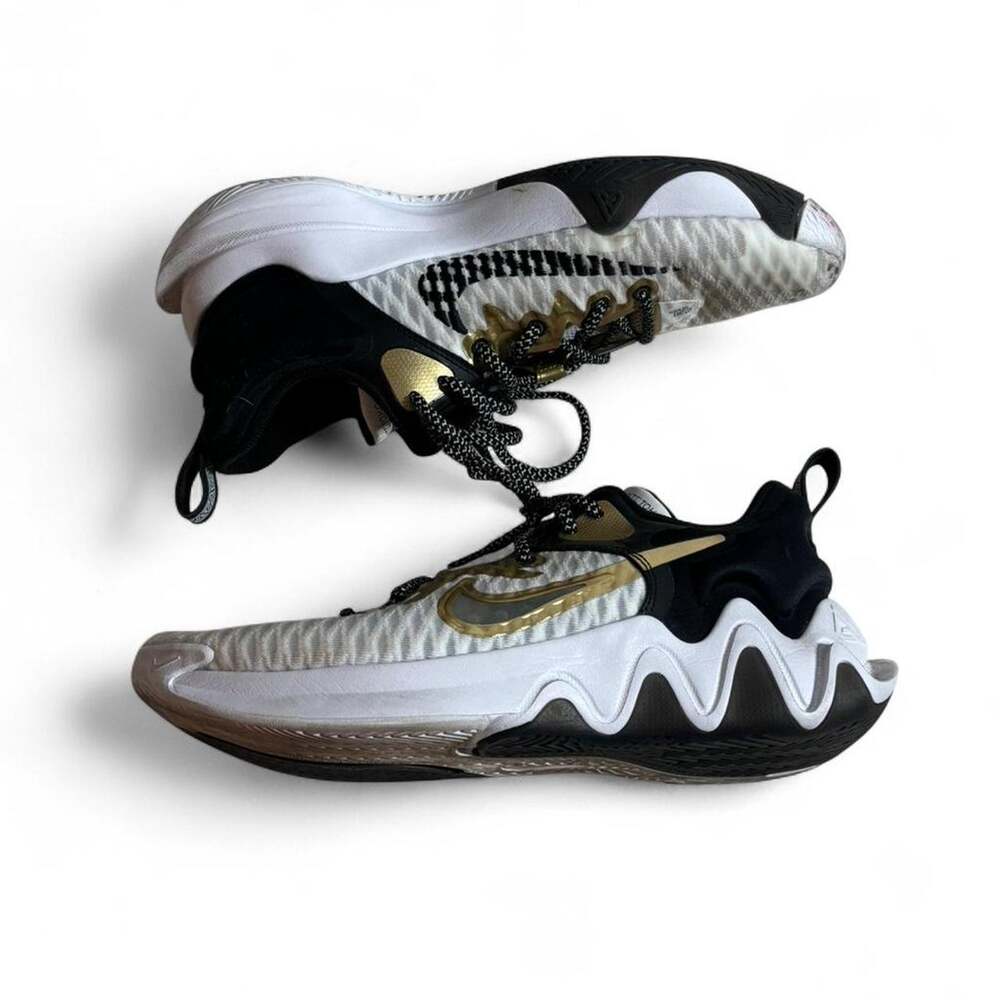 Nike Giannis Antetokounpo Immortality Championship White Black Sneakers Men 11.5